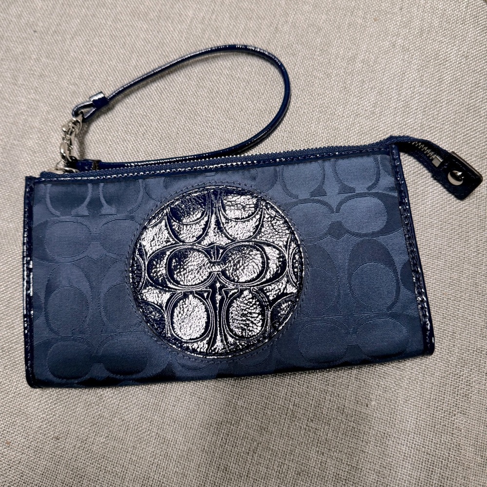Blue coach clutch